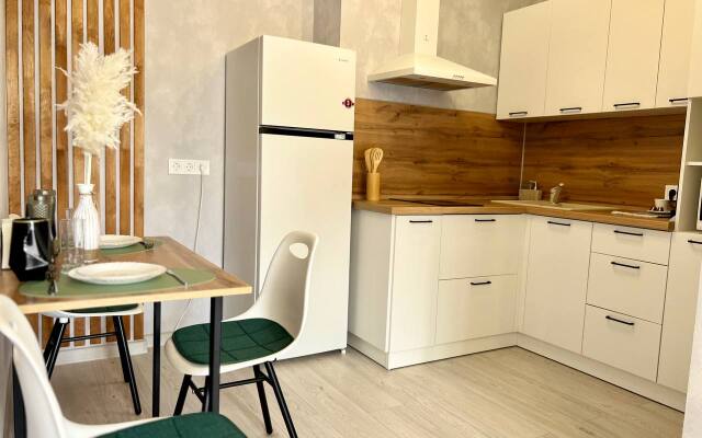 Lyuks V ZhK Zvyozdny Apartments