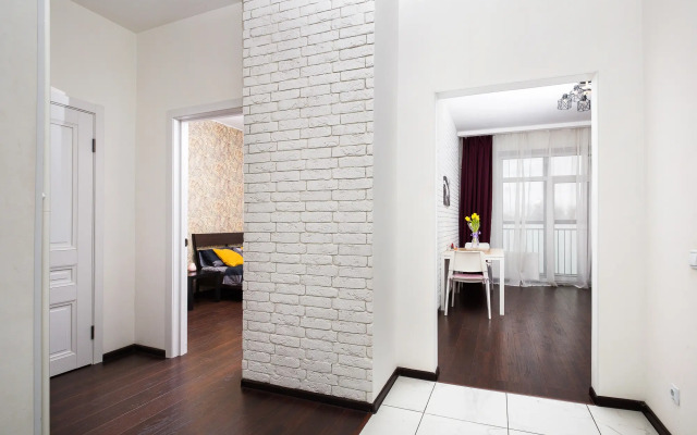 Квартира Просторная Однокомнатная у Метро Октябрьская