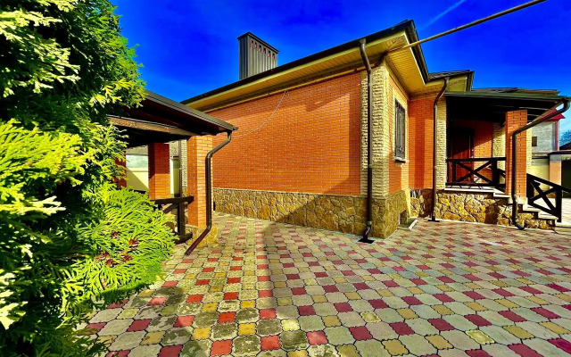 Частный дом Дом двухэтажный "ЛОЗА ВИНОГРАДА"