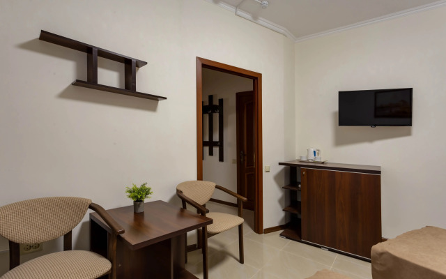 Irina Guest House