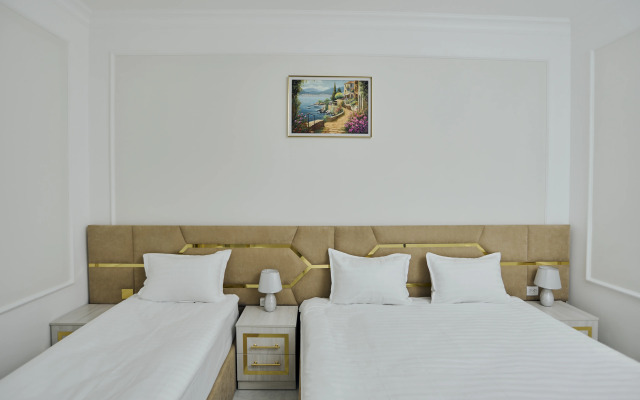 Hotel Registon Gold