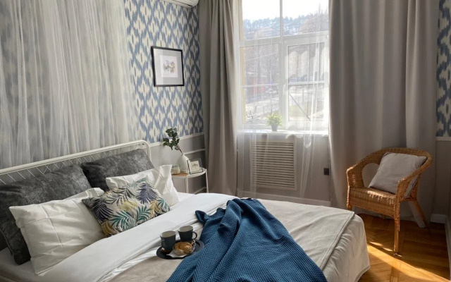 Na Prospekte Dzerzhinskogo 45 Flat