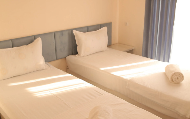 Ideal Best Tour Hotel
