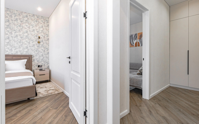 Na Ulitse Zhoshy Khana, 13 Flat