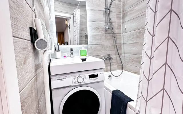 Квартира двухкомнатная в Кировске на Ленина 22 сеть Как дома