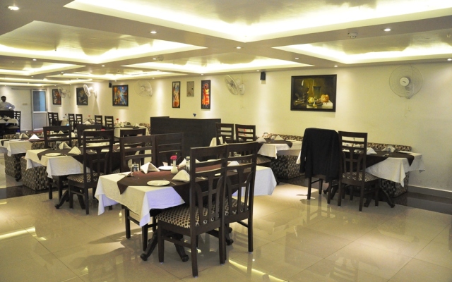 Hotel Mandakini Royal