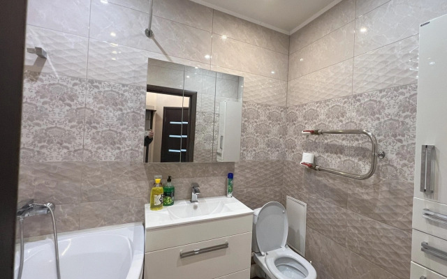 Na Ulitse Revolyutsii 3k1 Flat