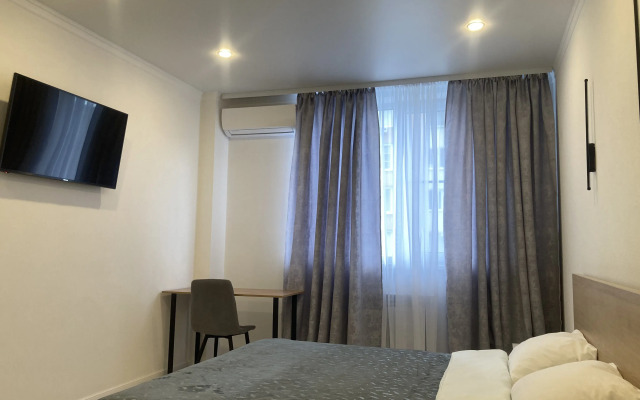 Beliy Sokol Flat