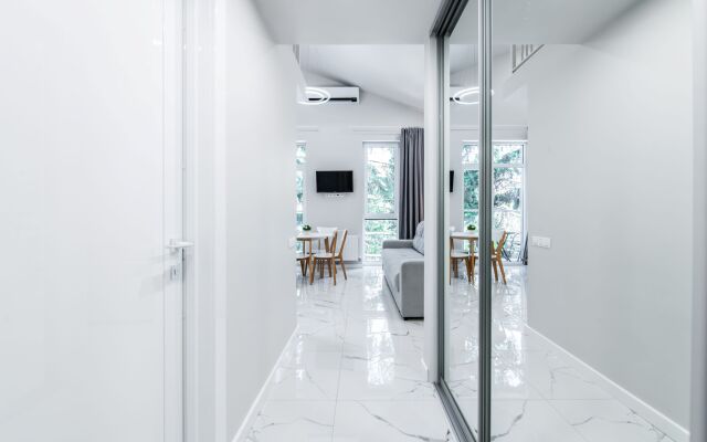 Oplot - Rosemarine Apartments