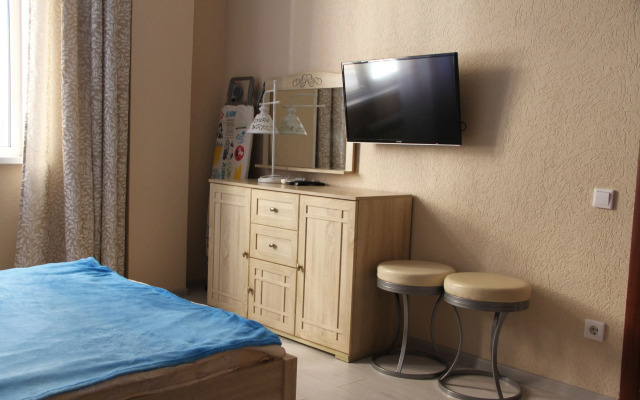 Maks Plyus V Zhk Chernomorskiy Flat