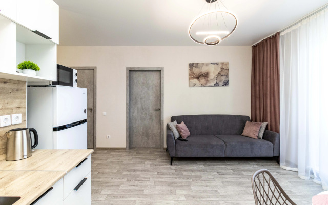 Квартира комфортные Ивана Захарова 18/2