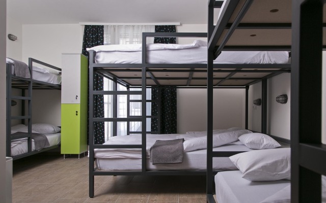 Хостел Varad INN Hostel and Cafe