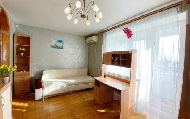 Apartamenty na Tigrovoj 16 v centre s vidom na more