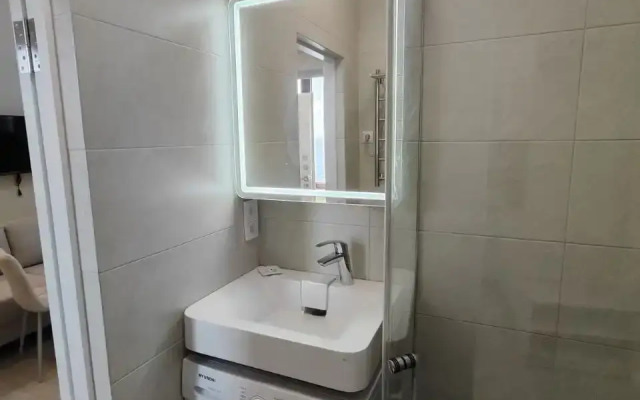 Uyutnyje S Balkonom Ak Morskoy Bereg Apartments