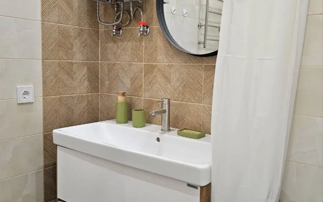 BGH Na Allei Geroyev Flat