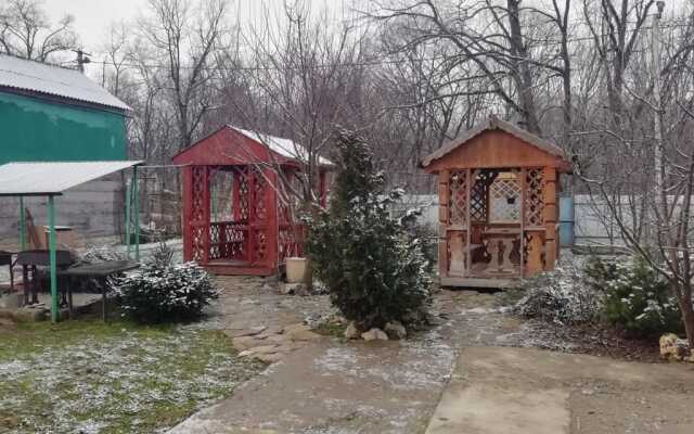 Nadezhda Living Quarters