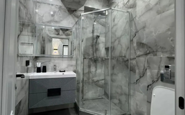 Roskoshnaya S Krasivym Vidom Flat