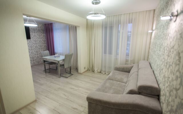 Apartamenty Kaminn Apartments Na Dalnevostochnoy