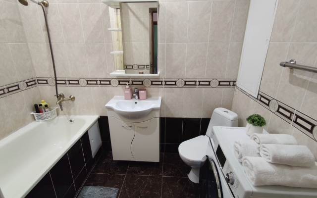 Komfort Na Khlebozavodskoy 28/5 Apartments