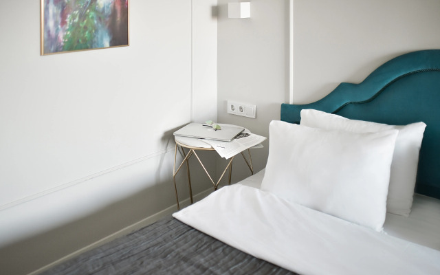 Апартаменты The V Central Family  by VVO Apartments