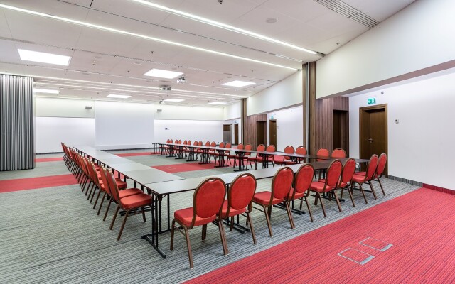 Отель Qubus Bielsko-Biala