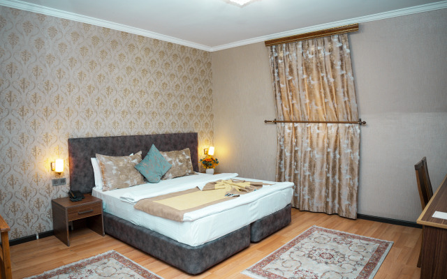Nemi Hotel