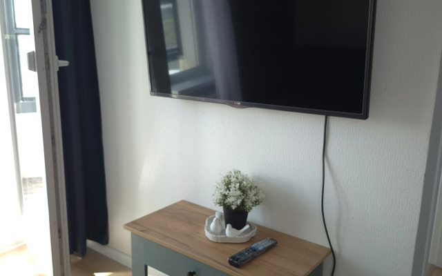 Квартира 1 комнатная улица Лучистая 8