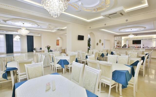 Orient Star Varahsha Hotel