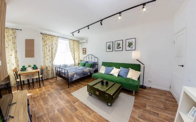 Na Sovetskoy Ulitse Flat