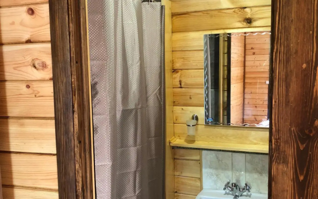 V Gostyakh U Zaura Private house