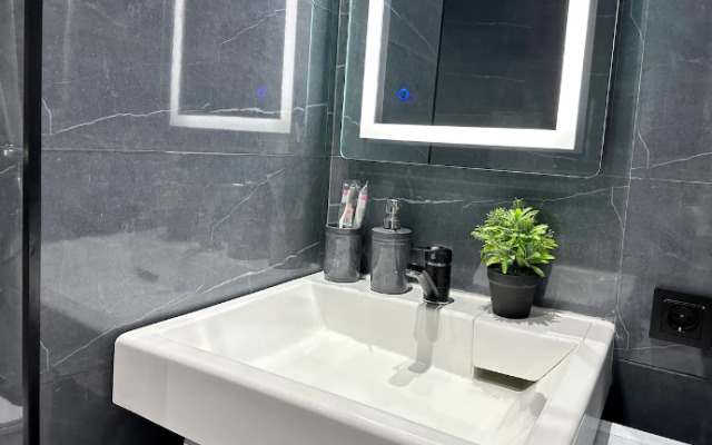 Квартира Сканди на Абая 164/10