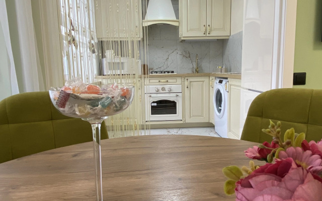 Квартира с новым дизайнерским ремонтом