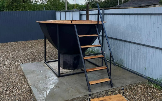 Частный дом Barn-House у леса с бассейном и банным чаном