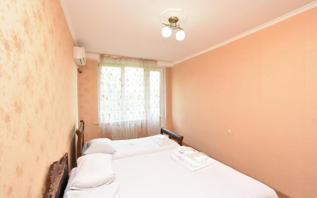 Apartments RentInnYerevan 15 Mesrop Mashtots Avenue