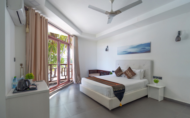 Silver Oasis Maldives Hotel