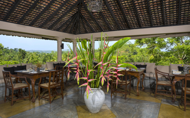 Mayurana by Edwards Collection Villa