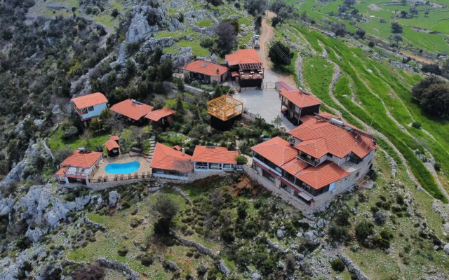 Отель Yediburunlar Lighthouse Boutique & Restaurant