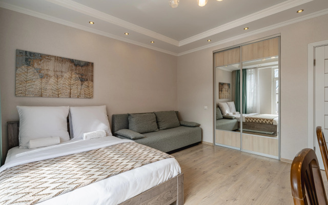 Dvukhetazhnaya S Terrasoy Otdykh U Ruchyya Flat