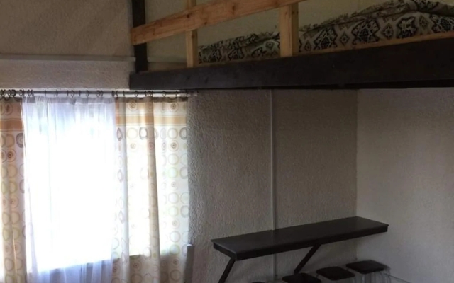 Abricos Guest House