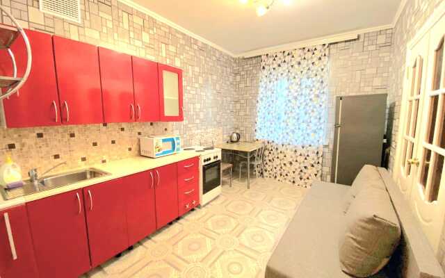 Апартаменты на Пилотов 12