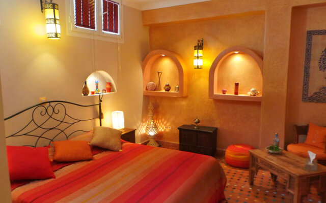 Отель Riad Darzouhour