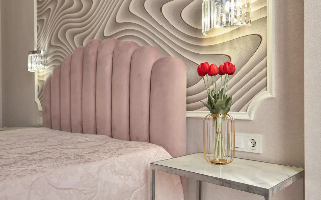 Na Ulitse Dekabristov 37b Flat