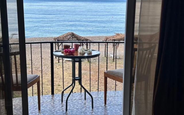 Mini-Otel Bely Plyazh, Novii Afon