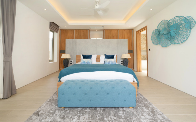 Luxury villa Bangtao with a Tropical Garden Villa