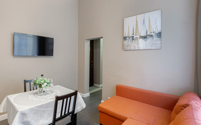 Апартаменты на Караванной