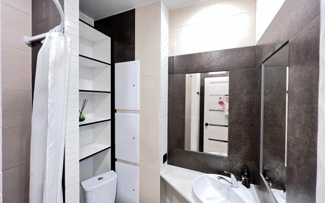 Svetlaya S Novym Remontom Flat