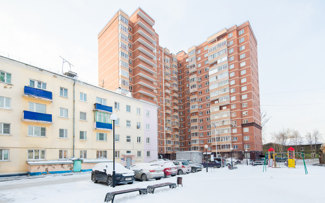 Na Deputatskoy 47/2 Apartments