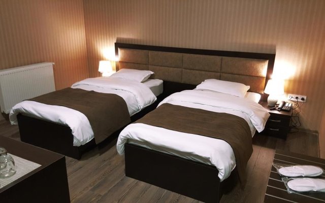Cherry Garden Hotel