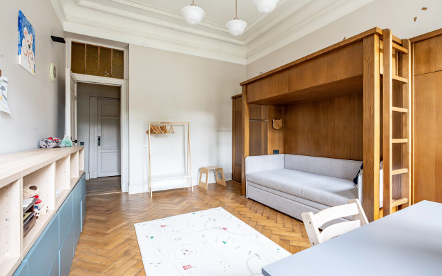 Beautiful flat na Vasilyevskom ostrove Flat