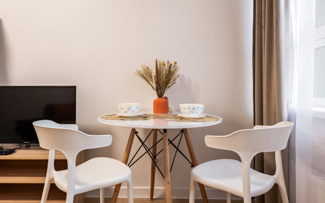 Covremennaya dlya chetyrekh gostey Flat